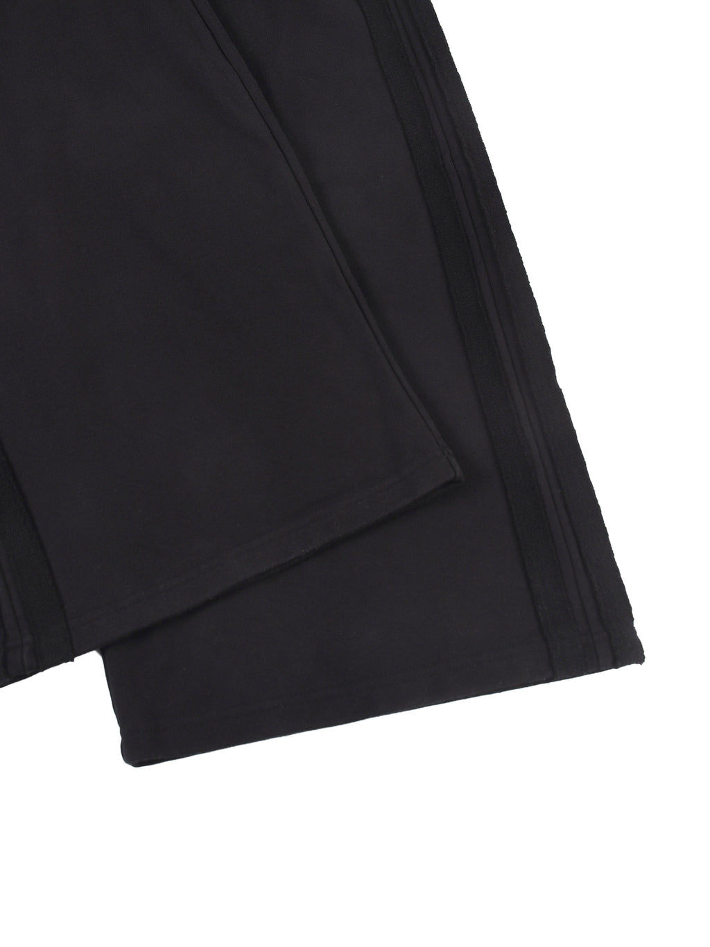 Chromatic Dancing Core Bottoms. Contrast Tape Straight-Leg Sweatpants.